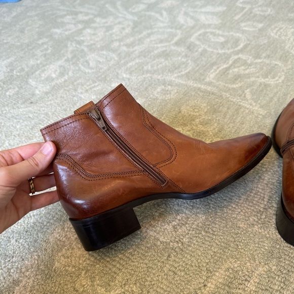 Paul Green Suzette Pointed Toe Leather Bootie 16441 - Picture 6 of 9